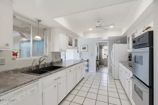 10611 W Saratoga Cir, Sun City, AZ 85351 - Photo 20