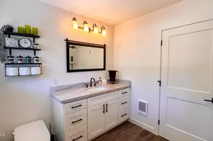 2186 Snow Trl, Forest Lakes, AZ 85931 - Photo 12