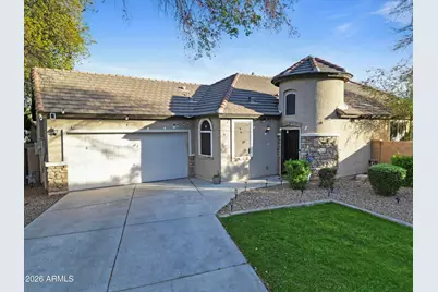 17239 W Ironwood Street, Surprise, AZ 85388 - Photo 2
