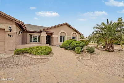 911 E Secretariat Drive, Tempe, AZ 85284 - Photo 4