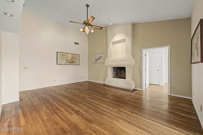911 E Secretariat Drive, Tempe, AZ 85284 - Photo 10