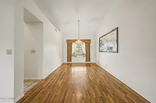 911 E Secretariat Dr, Tempe, AZ 85284 - Photo 8