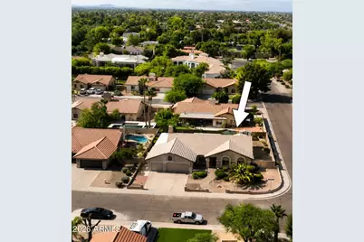 911 E Secretariat Drive, Tempe, AZ 85284 - Photo 1