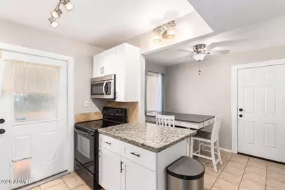 4212 W Vista Avenue, Phoenix, AZ 85051 - Photo 4