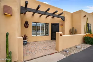 37222 N Tom Darlington Dr, Carefree, AZ 85377 - Photo 2