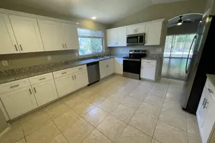 706 S Golden Key St, Gilbert, AZ 85233 - Photo 2