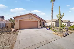 3302 W Melinda Ln, Phoenix, AZ 85027 - Photo 2
