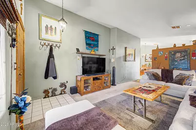 3302 W Melinda Lane, Phoenix, AZ 85027 - Photo 6