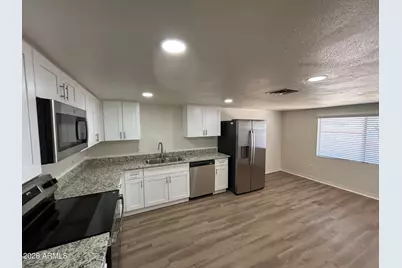 4335 E Nancy Lane, Phoenix, AZ 85042 - Photo 8