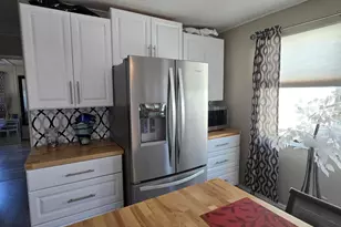 10201 N 99th Ave, Peoria, AZ 85345 - Photo 4