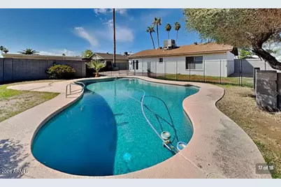 3265 W Country Gables Drive, Phoenix, AZ 85053 - Photo 16