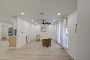 6427 W Lawrence Rd, Glendale, AZ 85301 - Photo 6