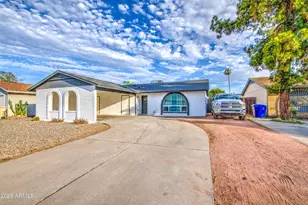 6427 W Lawrence Rd, Glendale, AZ 85301 - Photo 4