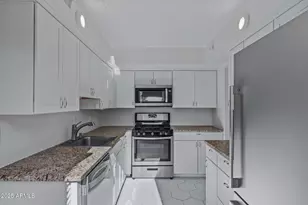 7141 N 16th St, Phoenix, AZ 85020 - Photo 36