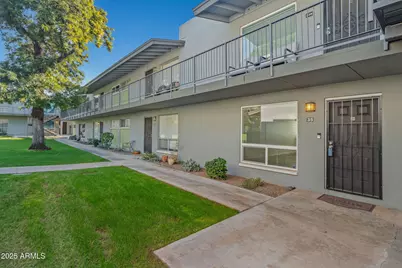 7141 N 16th Street #35, Phoenix, AZ 85020 - Photo 1