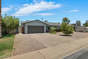 26 W Erie Dr, Tempe, AZ 85282 - Photo 32