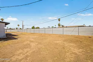 3554 W Townley Ave, Phoenix, AZ 85051 - Photo 22