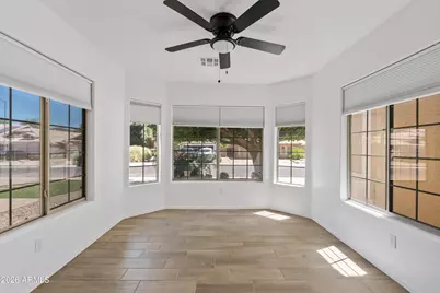 6536 W Desert Hollow Drive, Phoenix, AZ 85083 - Photo 6