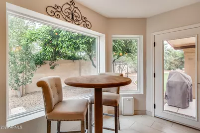 10675 E Cinnabar Avenue, Scottsdale, AZ 85258 - Photo 22
