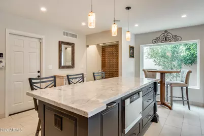 10675 E Cinnabar Avenue, Scottsdale, AZ 85258 - Photo 20