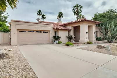 10675 E Cinnabar Avenue, Scottsdale, AZ 85258 - Photo 8