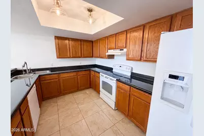 1111 W Summit Place #28, Chandler, AZ 85224 - Photo 2