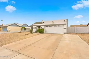 7241 W Laurel Ln, Peoria, AZ 85345 - Photo 6