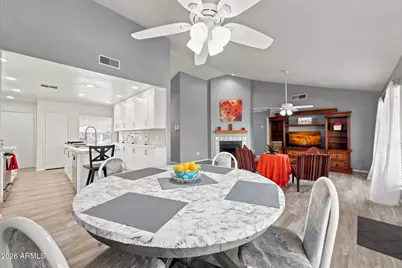 7241 W Laurel Lane, Peoria, AZ 85345 - Photo 2