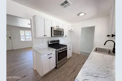 4505 W Clarendon Avenue, Phoenix, AZ 85031 - Photo 2