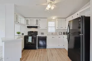 8301 N 103rd Ave, Peoria, AZ 85345 - Photo 4
