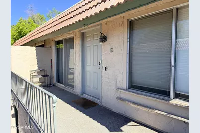 5625 S Admiralty Court E #E, Tempe, AZ 85283 - Photo 2