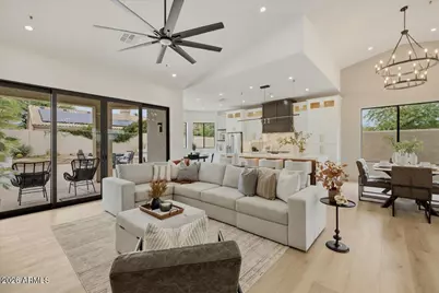 9034 E Helm Drive, Scottsdale, AZ 85260 - Photo 1