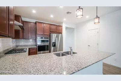 10872 W Marshall Avenue, Phoenix, AZ 85037 - Photo 8