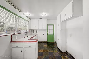 1725 S Sierra Vista Dr, Tempe, AZ 85281 - Photo 8