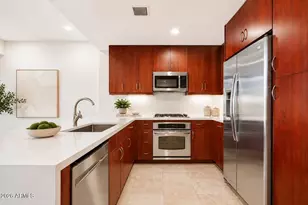 7141 E Rancho Vista Dr, Scottsdale, AZ 85251 - Photo 2