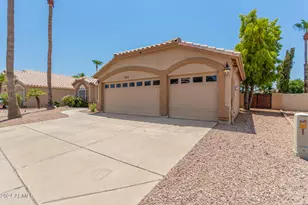 927 W Grand Caymen Dr, Gilbert, AZ 85233 - Photo 4