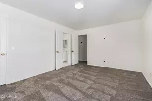 927 W Grand Caymen Dr, Gilbert, AZ 85233 - Photo 28