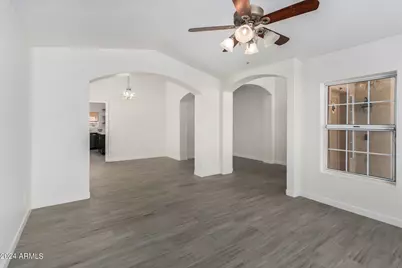 927 W Grand Caymen Drive, Gilbert, AZ 85233 - Photo 6