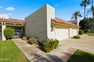 5558 N 71st St, Paradise Valley, AZ 85253 - Photo 1