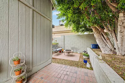 510 E Wescott Drive, Phoenix, AZ 85024 - Photo 18