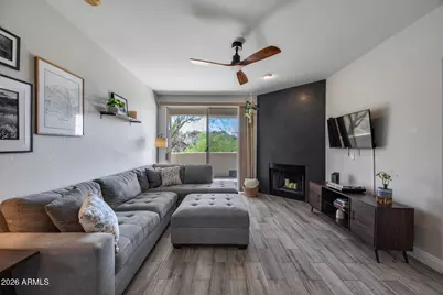 1747 E Northern Avenue #117, Phoenix, AZ 85020 - Photo 1