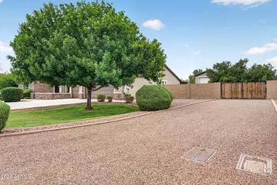 19816 E Alamosa Drive, Queen Creek, AZ 85142 - Photo 4
