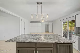 2815 W Villa Rita Dr, Phoenix, AZ 85053 - Photo 10