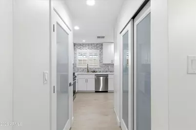 1708 E McLellan Boulevard, Phoenix, AZ 85016 - Photo 8