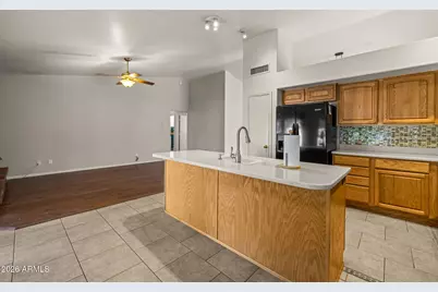 8721 N 109th Avenue, Peoria, AZ 85345 - Photo 18