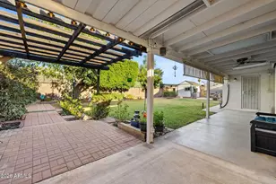 8721 N 109th Ave, Peoria, AZ 85345 - Photo 54