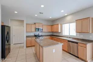 19417 W Morning Glory Dr, Buckeye, AZ 85326 - Photo 6