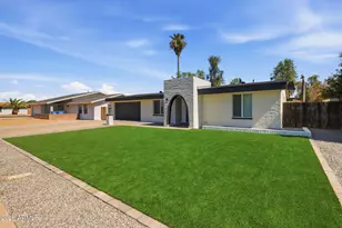 4136 W Caron St, Phoenix, AZ 85051 - Photo 2