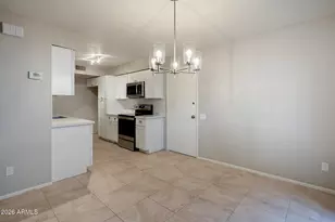 5618 S Captain Kidd Ct, Tempe, AZ 85283 - Photo 10