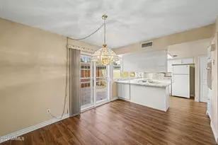8422 E Chaparral Rd, Scottsdale, AZ 85250 - Photo 10